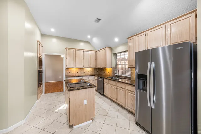 $2,400 | 17219 Crown Meadow Court, Houston, TX 77095