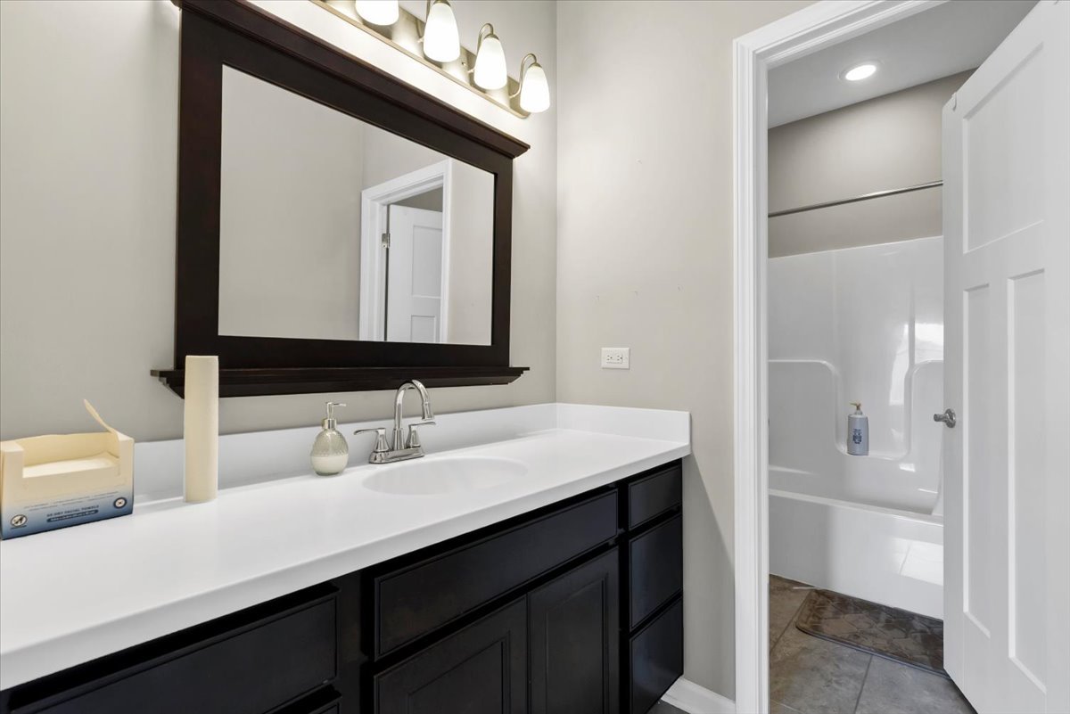 340 Hamilton Road St. Charles, IL 60175 - Photo 29 of 39 Gallery Image 29