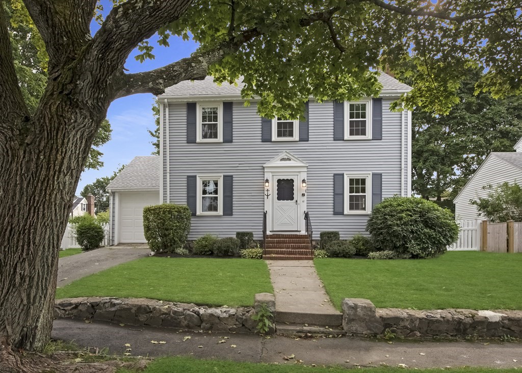 41 Sevinor Road Marblehead, MA 01945 - Photo 1 of 30 a front view of a house with a yard