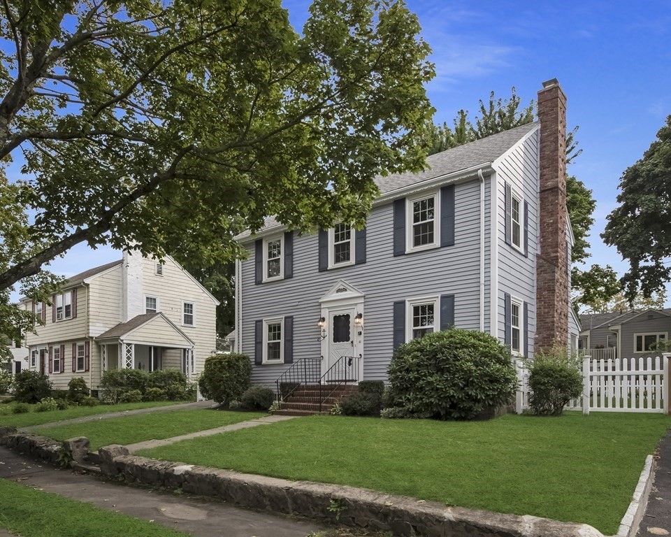 41 Sevinor Road Marblehead, MA 01945 - Photo 2 of 30 a view of a white house with a big yard plants and large trees