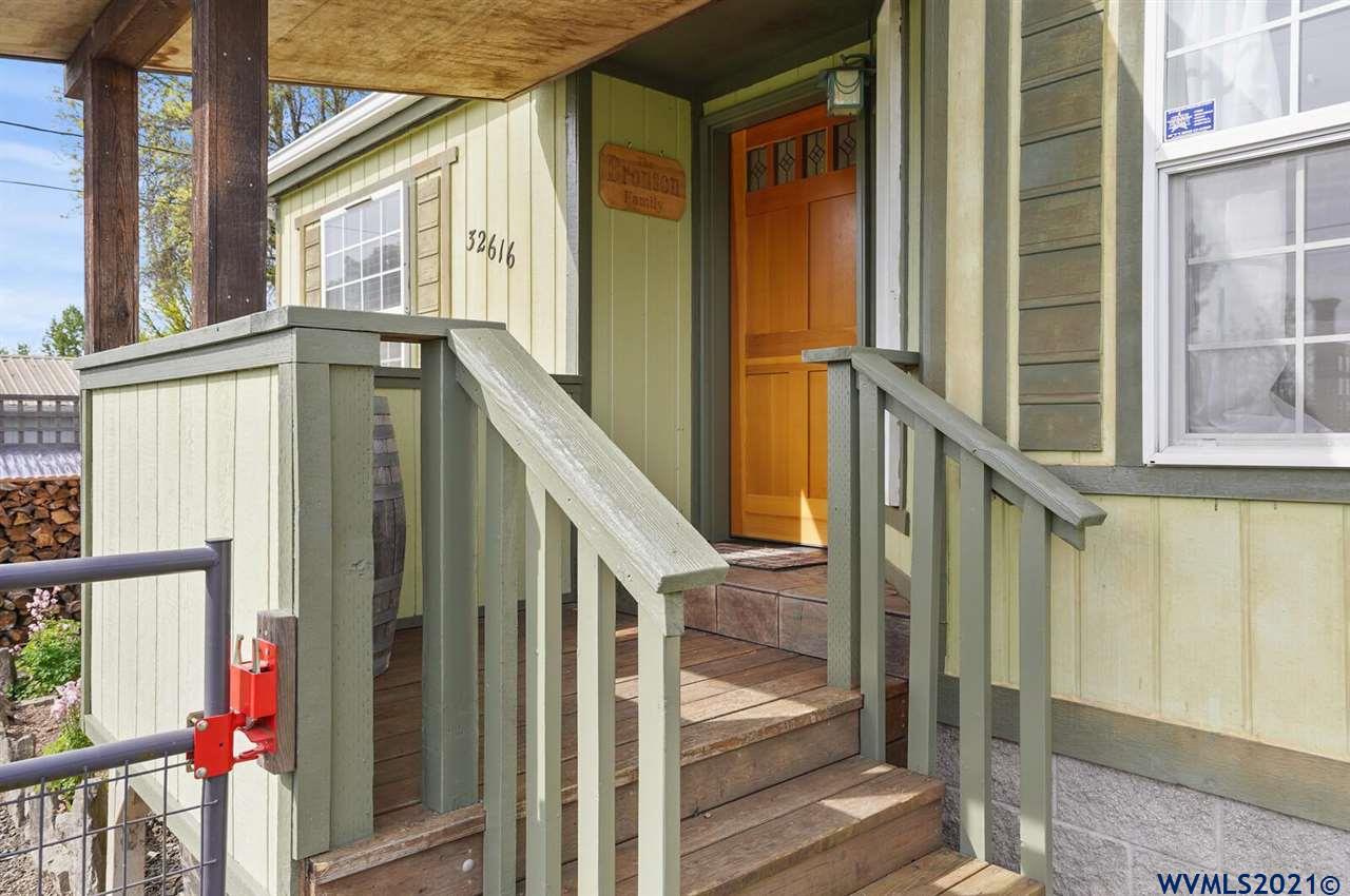 32616 Fern Road Philomath, OR 97370 - Photo 2 of 39 Gallery Image 2