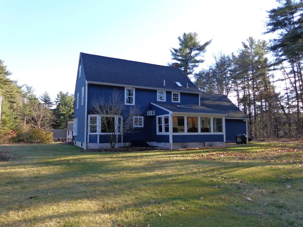33 Robin Road Norfolk, MA 02056 - Photo 2 of 24 Gallery Image 2