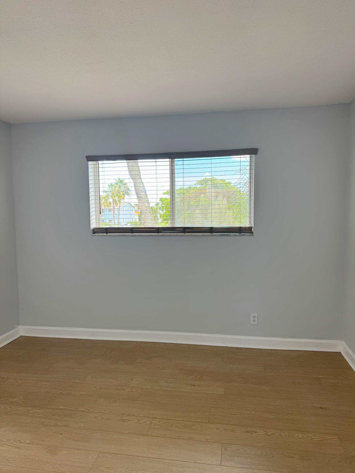 1501 Crescent Circle, Unit E45 Lake Park, FL 33403 - Photo 12 of 21 F262A623-6E3A-4E9C-8E38-021A361C6A27