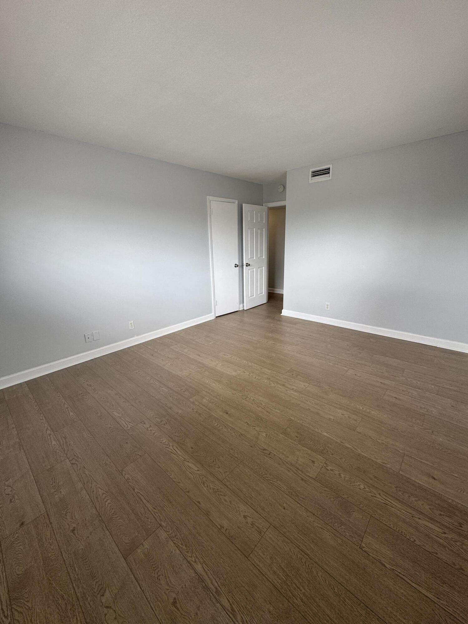1501 Crescent Circle, Unit E45 Lake Park, FL 33403 - Photo 20 of 21 IMG_0982
