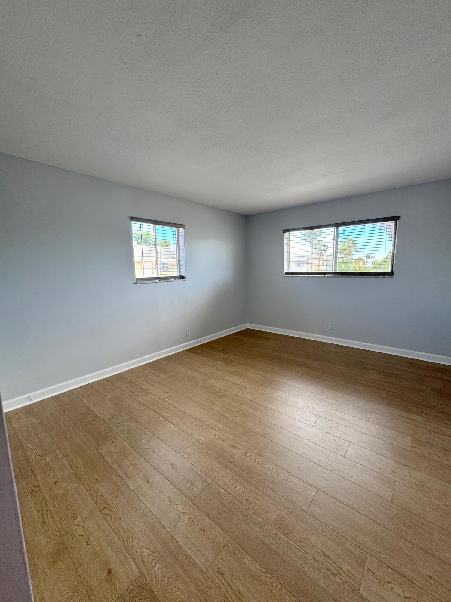 1501 Crescent Circle, Unit E45 Lake Park, FL 33403 - Photo 10 of 21 AD3B262C-48F6-4297-89B3-B67EC36D1632