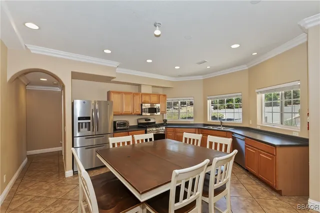 $976,800 | 494 Lakeview Court, Big Bear Lake, CA 92315