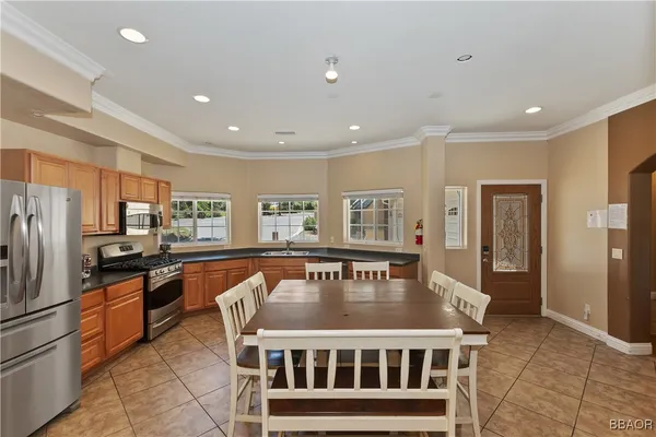 $976,800 | 494 Lakeview Court, Big Bear Lake, CA 92315