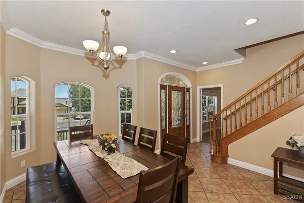 $976,800 | 494 Lakeview Court, Big Bear Lake, CA 92315