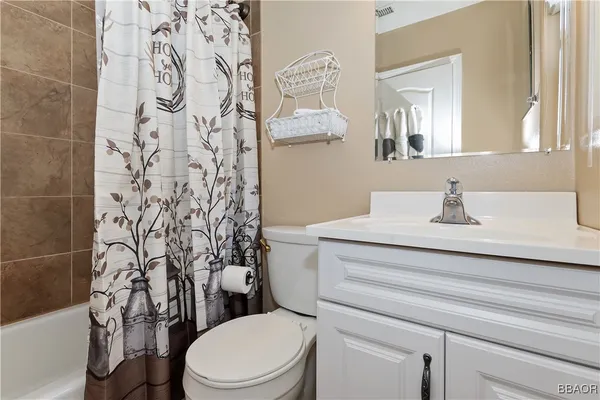 $976,800 | 494 Lakeview Court, Big Bear Lake, CA 92315