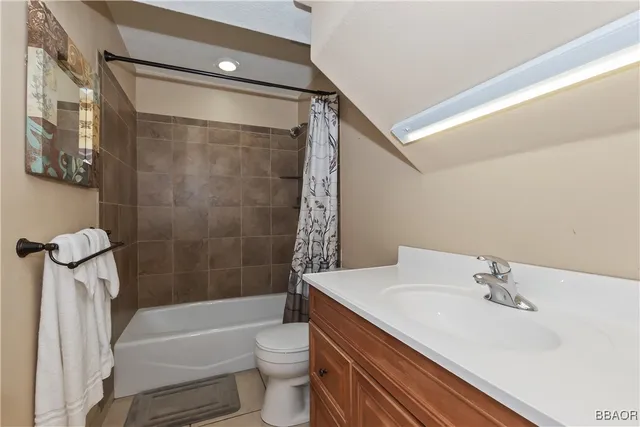 $976,800 | 494 Lakeview Court, Big Bear Lake, CA 92315