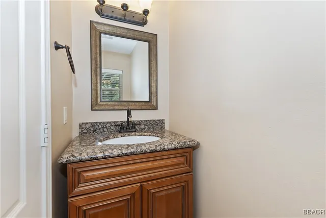 $976,800 | 494 Lakeview Court, Big Bear Lake, CA 92315