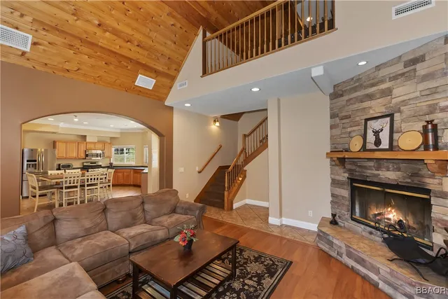 $976,800 | 494 Lakeview Court, Big Bear Lake, CA 92315