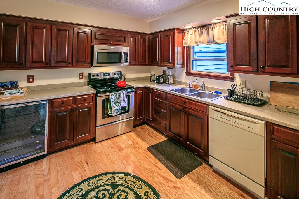 165 Meadow Ridge Road, Unit 8 Boone, NC 28607 - Photo 14 of 33 Gallery Image 14