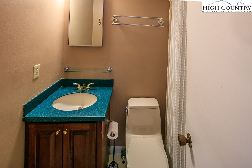 165 Meadow Ridge Road, Unit 8 Boone, NC 28607 - Photo 27 of 33 Gallery Image 27