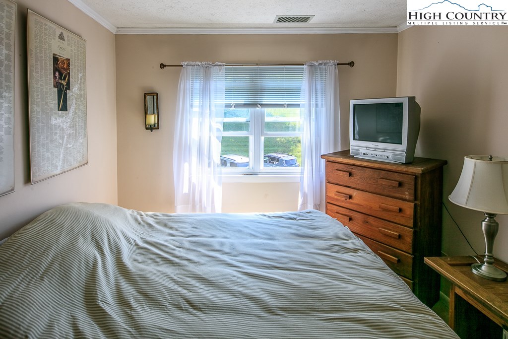 165 Meadow Ridge Road, Unit 8 Boone, NC 28607 - Photo 29 of 33 Gallery Image 29