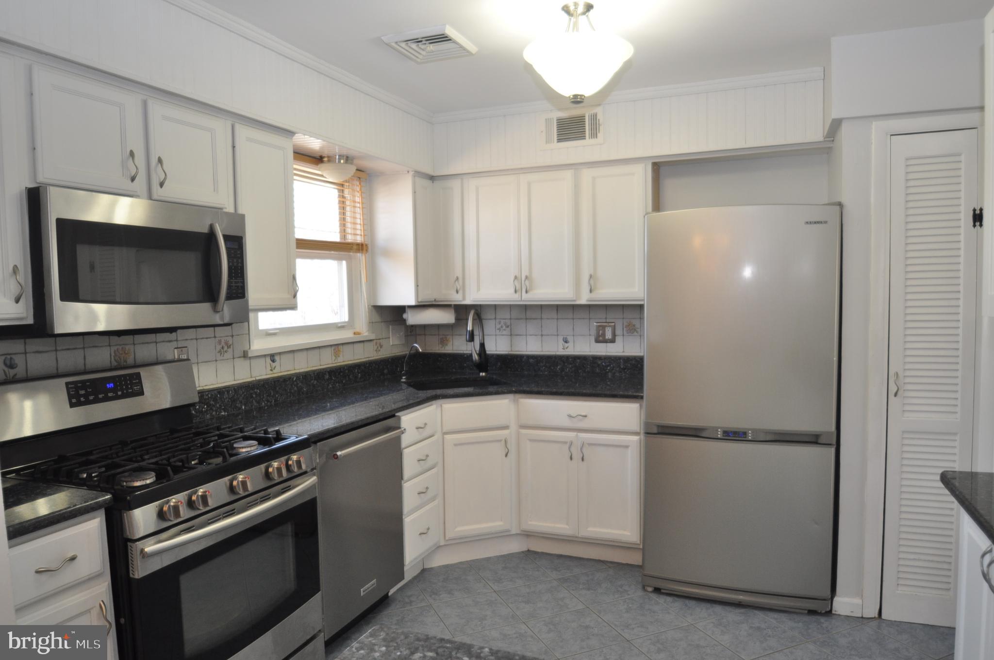 13 Hockamick Road Cookstown, NJ 08511 - Photo 4 of 26 Kitchen: Granite , SS Appliances, Gas Range,