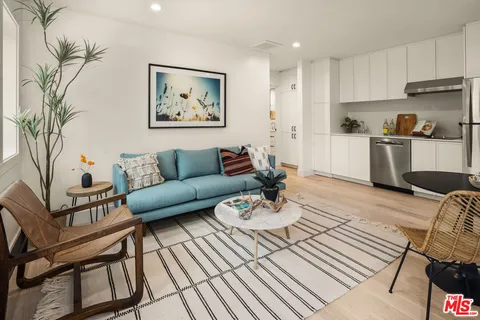 $2,495,000 | 3289 Kelton Avenue, Los Angeles, CA 90034