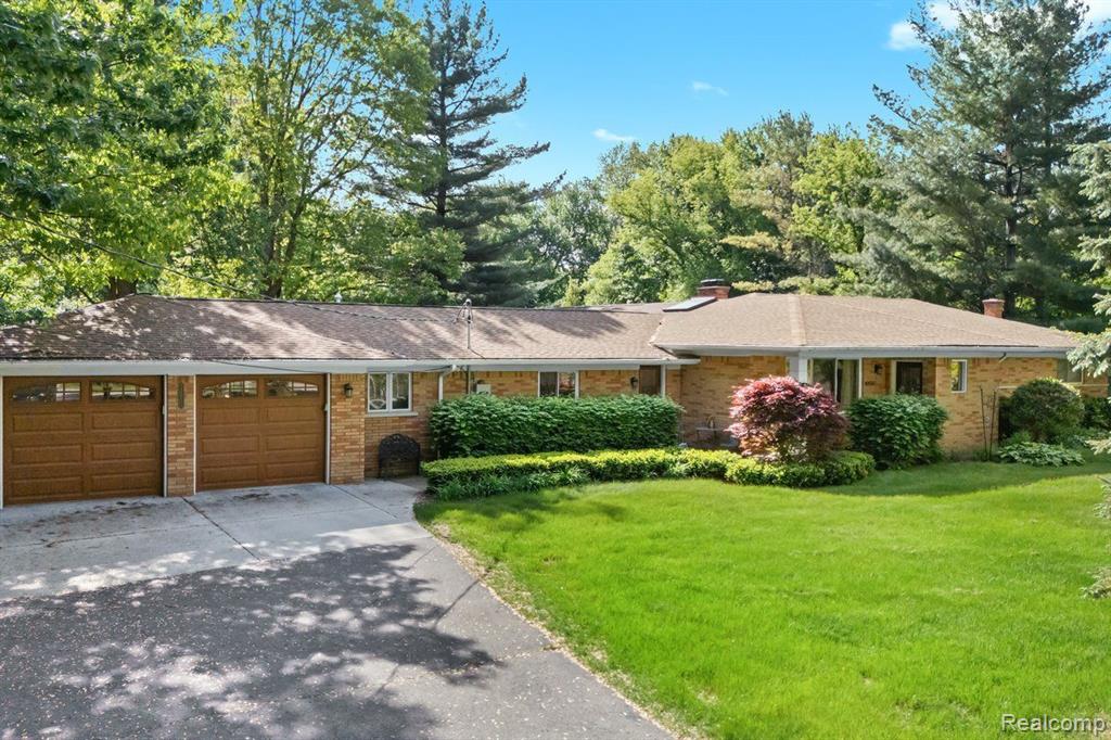 52851 Fairchild Road Chesterfield, MI 48051 - Photo 2 of 70