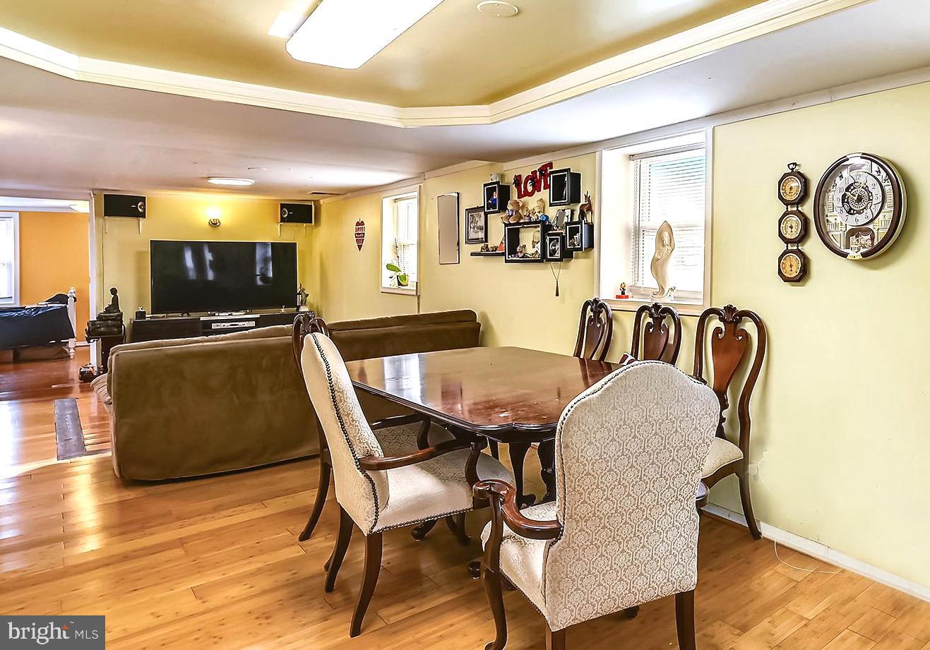 1628 Oldtown Road Edgewater, MD 21037 - Photo 14 of 40 Dining Area with Dramatic Tray Ceiling