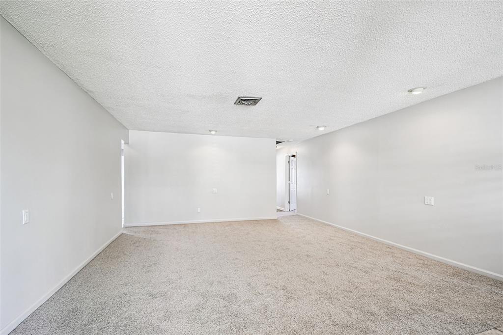 529 Johns Pass Avenue Madeira Beach, FL 33708 - Photo 15 of 100 a view of an empty room