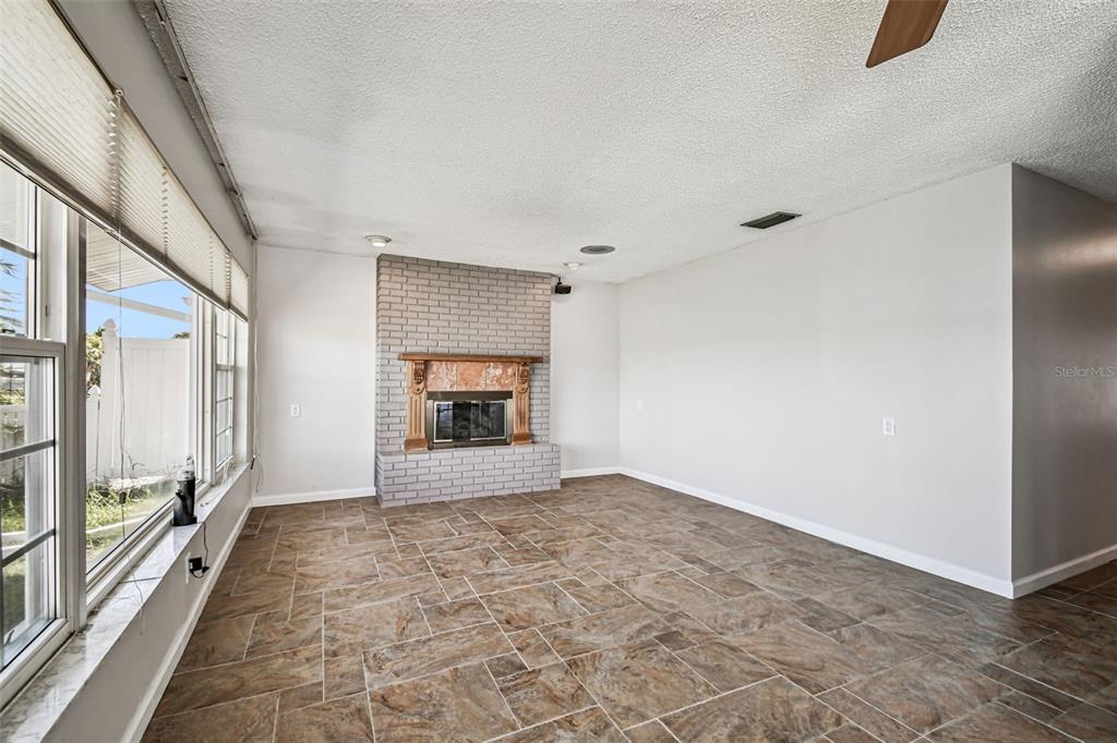 529 Johns Pass Avenue Madeira Beach, FL 33708 - Photo 52 of 100 a view of an empty room and window