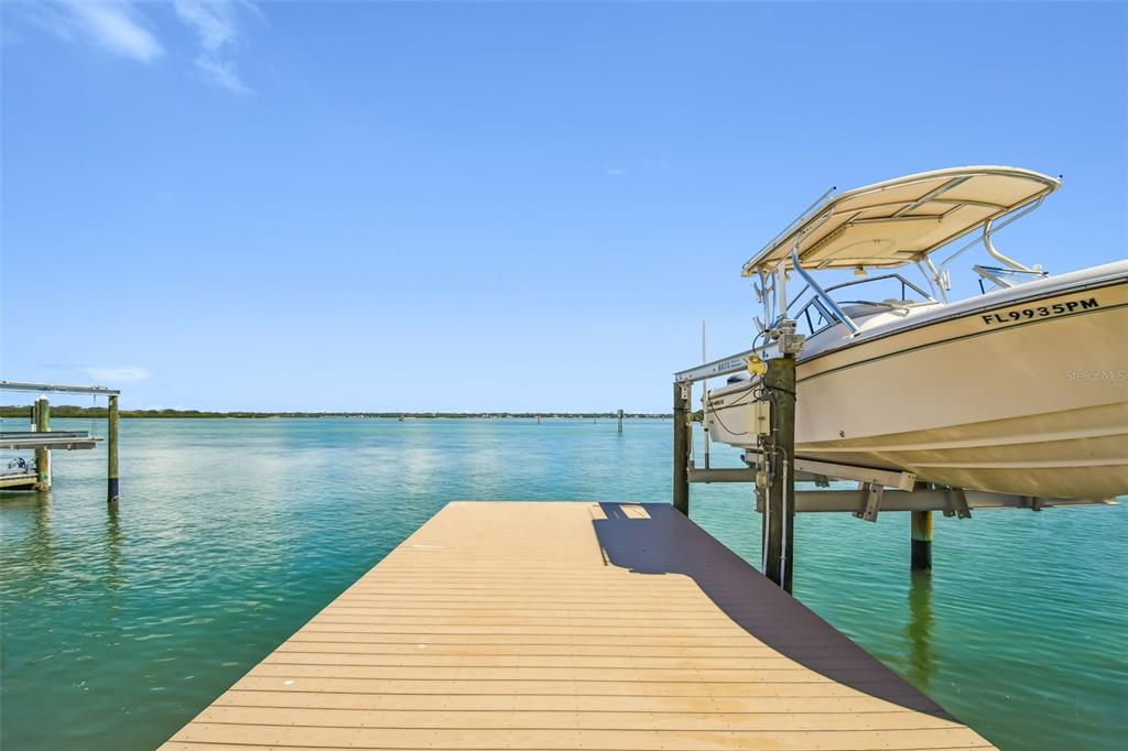 529 Johns Pass Avenue Madeira Beach, FL 33708 - Photo 10 of 100