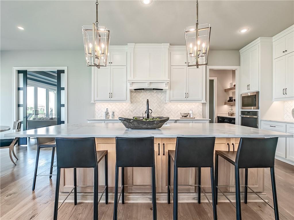 17212 Nieman Road Overland Park, KS 66221 - Photo 12 of 59