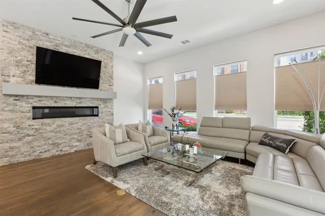 $758,000 | 1578 East CityLine Drive, Richardson, TX 75082