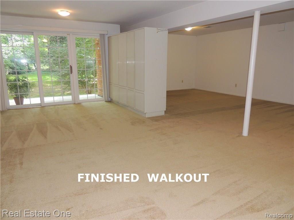 1675 Huntington Park, Unit 2 Rochester Hills, MI 48309 - Photo 16 of 18