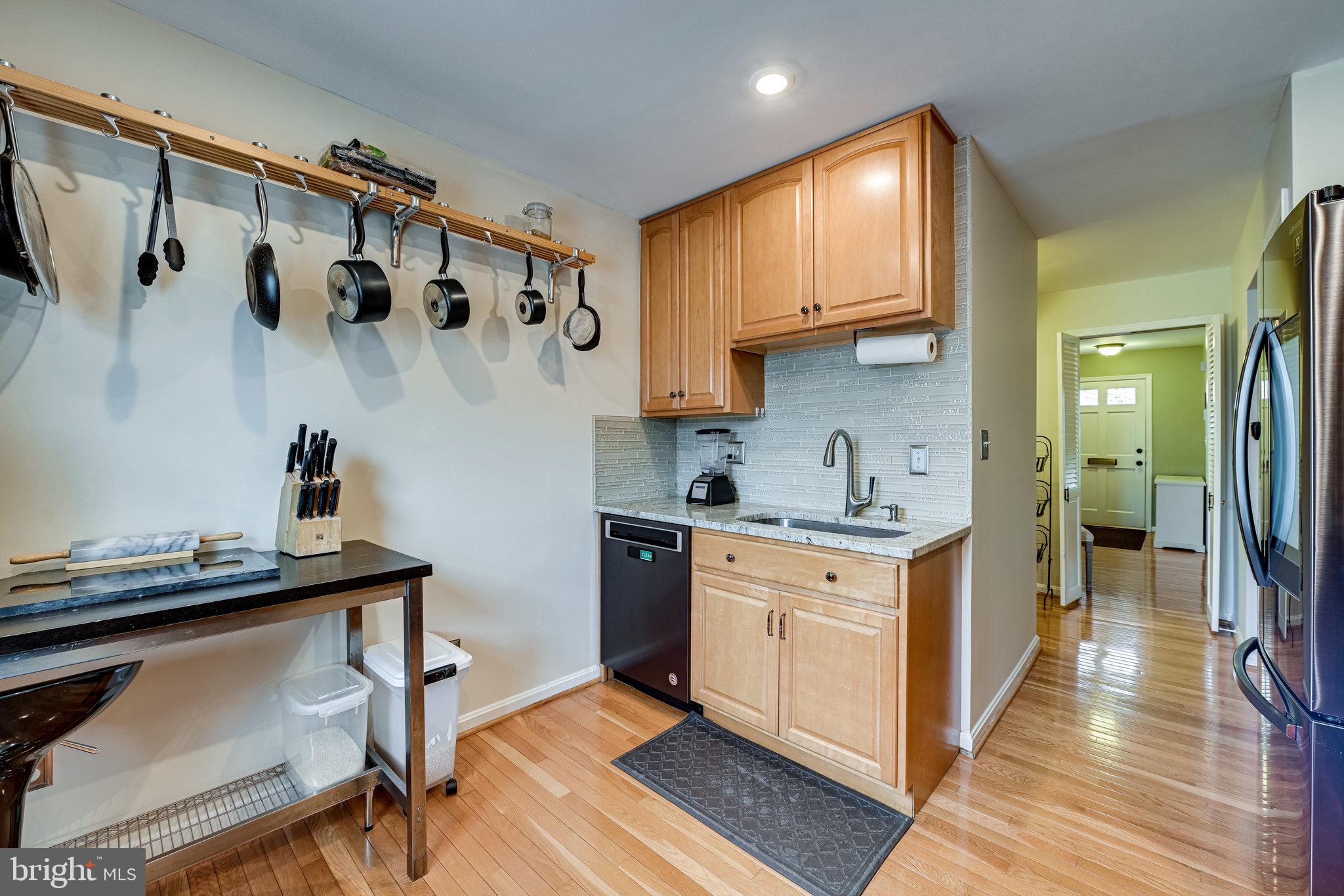 8401 Willow Forge Road Springfield, VA 22152 - Photo 14 of 33