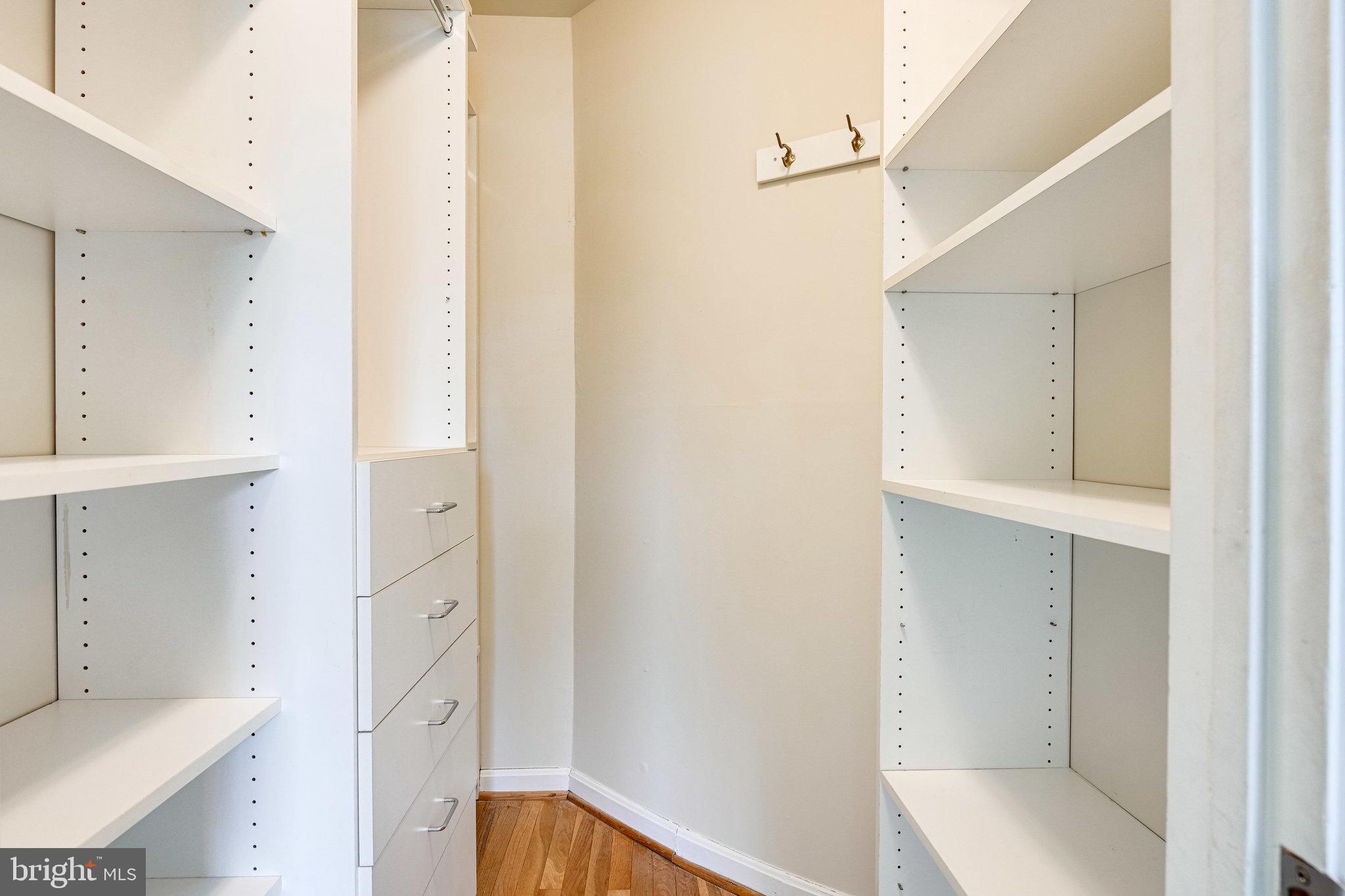 8401 Willow Forge Road Springfield, VA 22152 - Photo 18 of 33