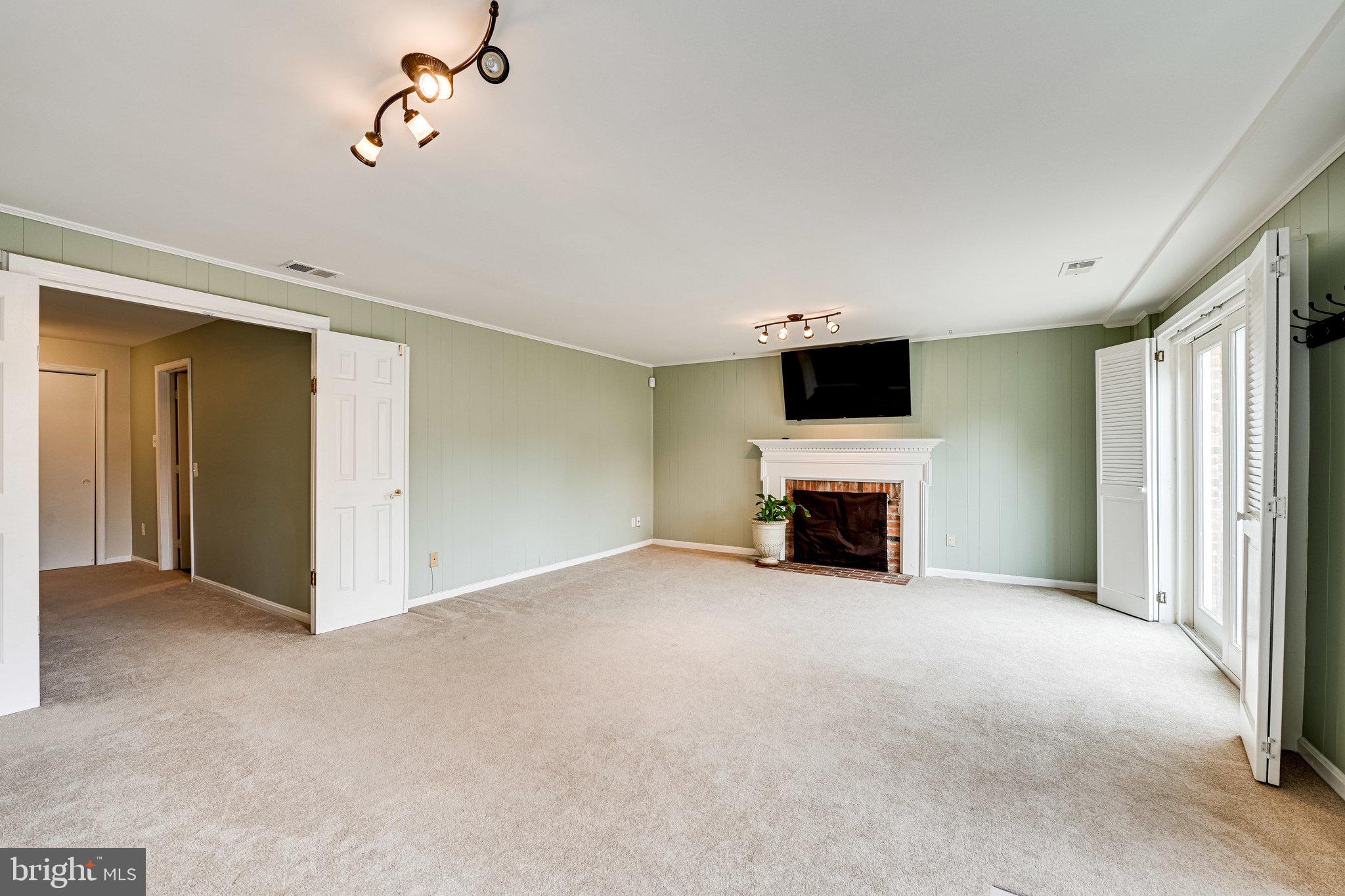 8401 Willow Forge Road Springfield, VA 22152 - Photo 26 of 33