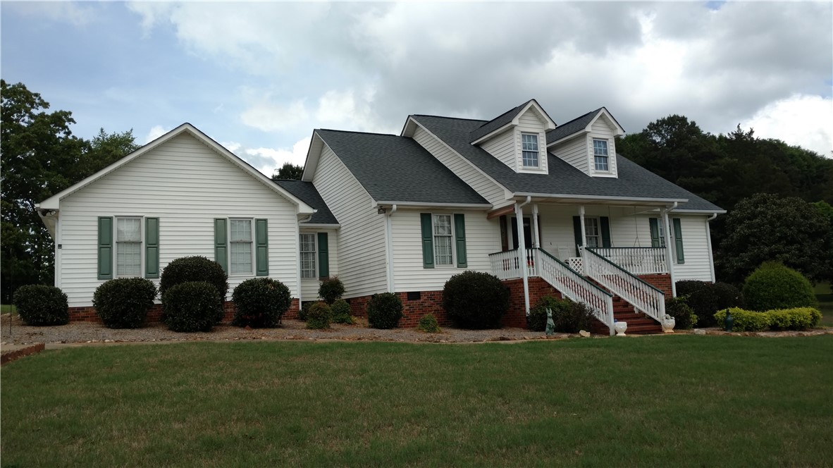 1013 Ladys Lane Anderson, SC 29621 - Photo 1 of 29 Gallery Image 1