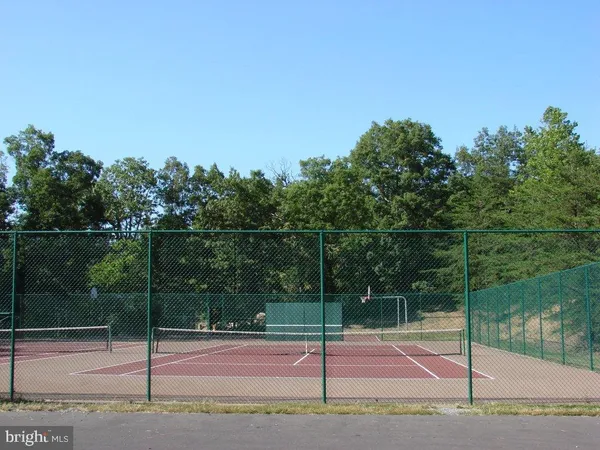 a view of an outdoor space
