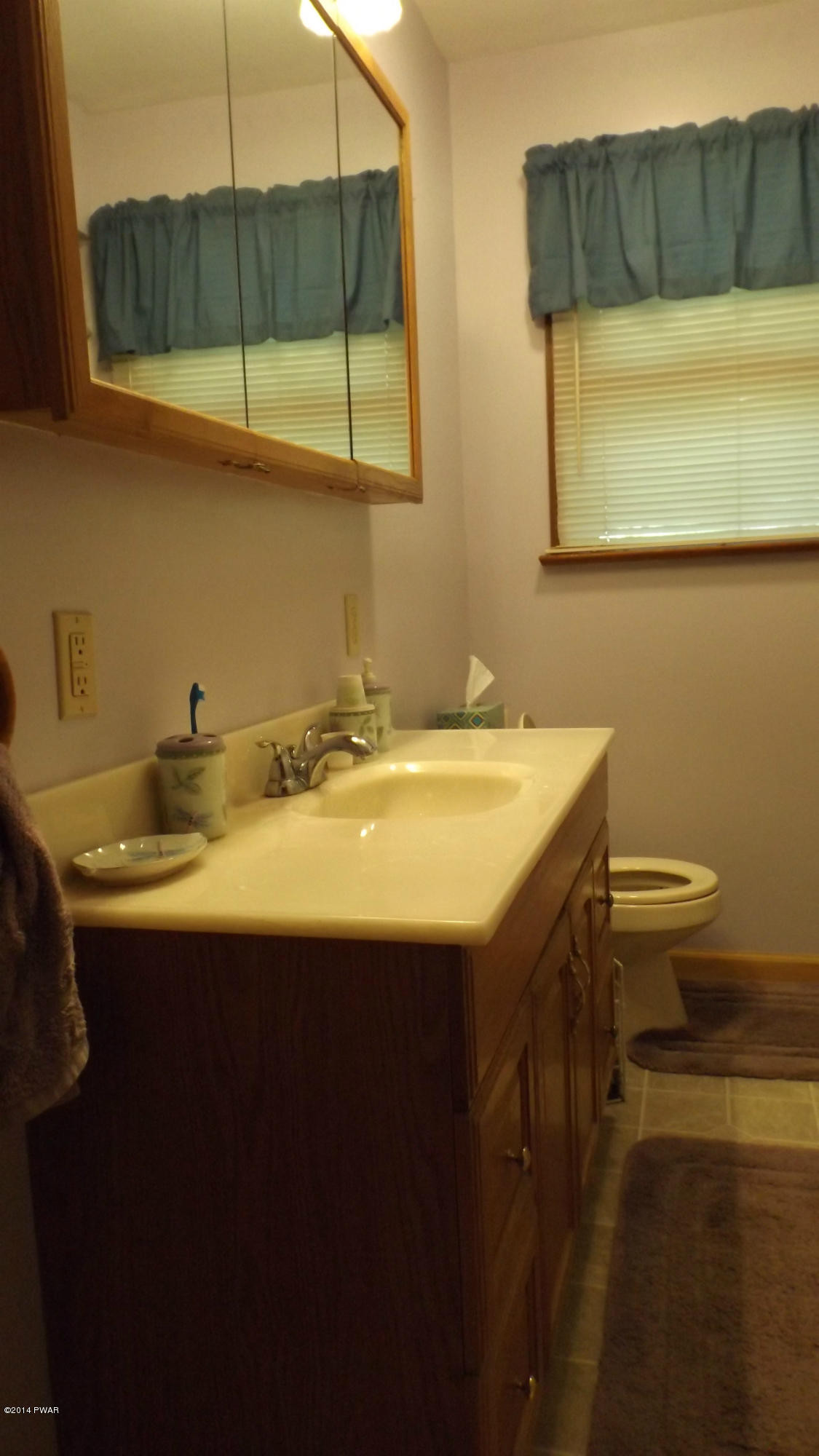 122 Slaymaker Road Milford, PA 18337 - Photo 12 of 16 Full Bath