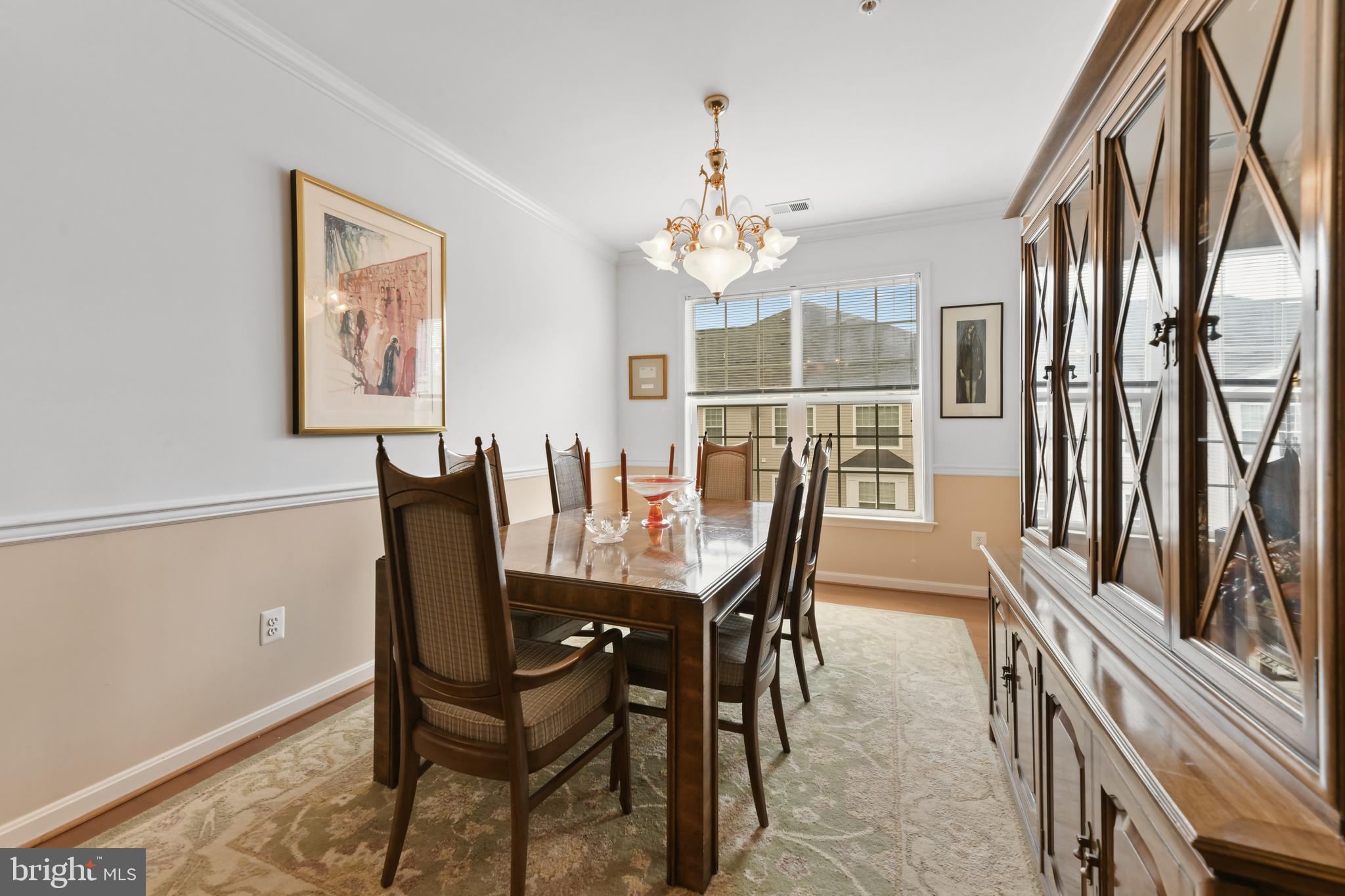7301 Travertine Drive, Unit 403 Baltimore, MD 21209 - Photo 11 of 27 FORMAL DINING AREA