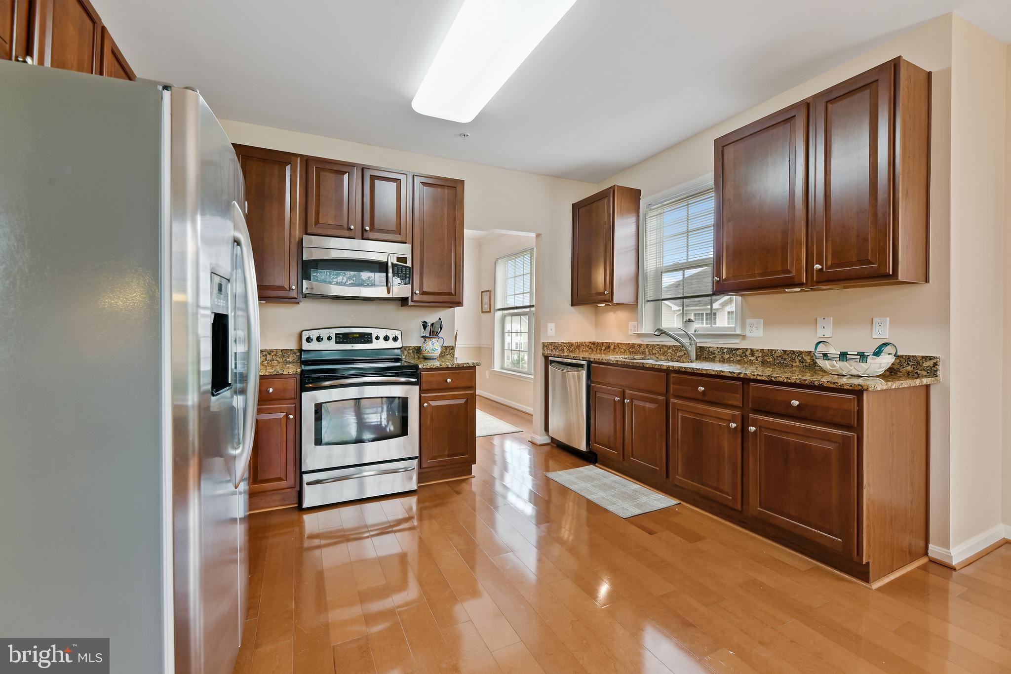 7301 Travertine Drive, Unit 403 Baltimore, MD 21209 - Photo 14 of 27 GOURTMET KITCHEN