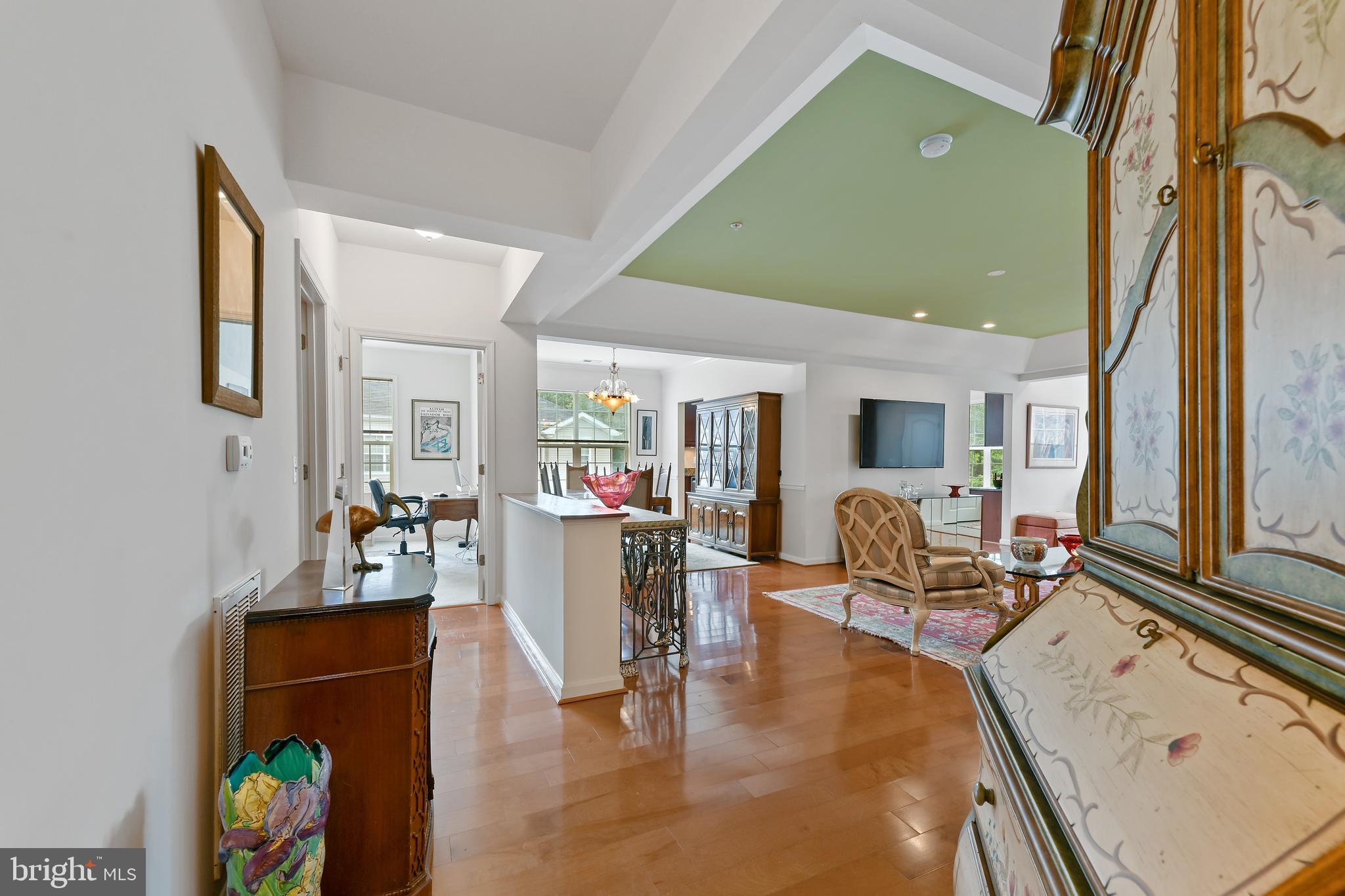 7301 Travertine Drive, Unit 403 Baltimore, MD 21209 - Photo 9 of 27