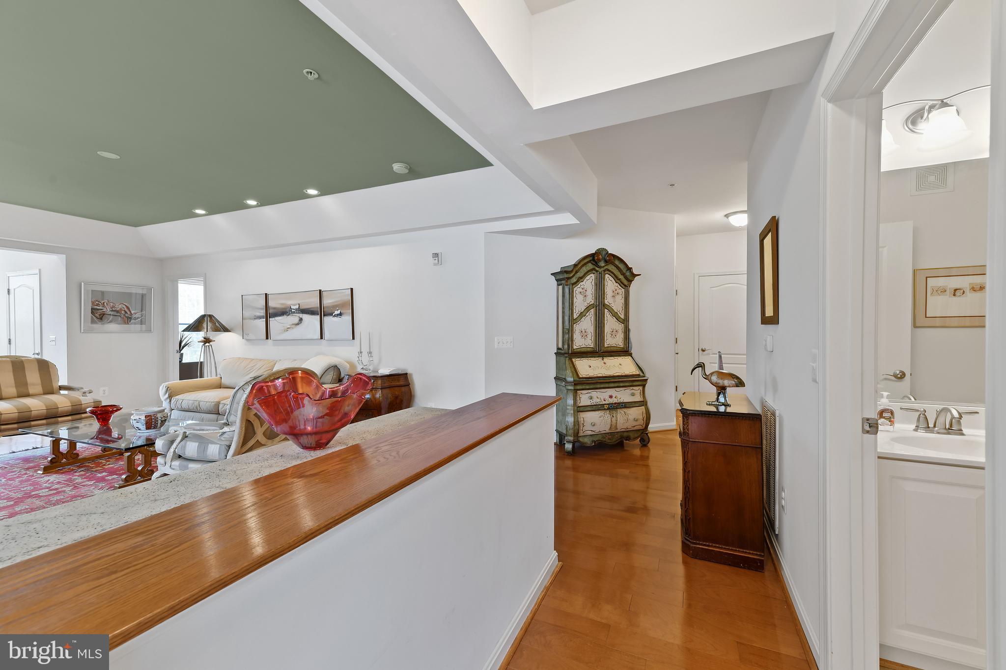 7301 Travertine Drive, Unit 403 Baltimore, MD 21209 - Photo 10 of 27