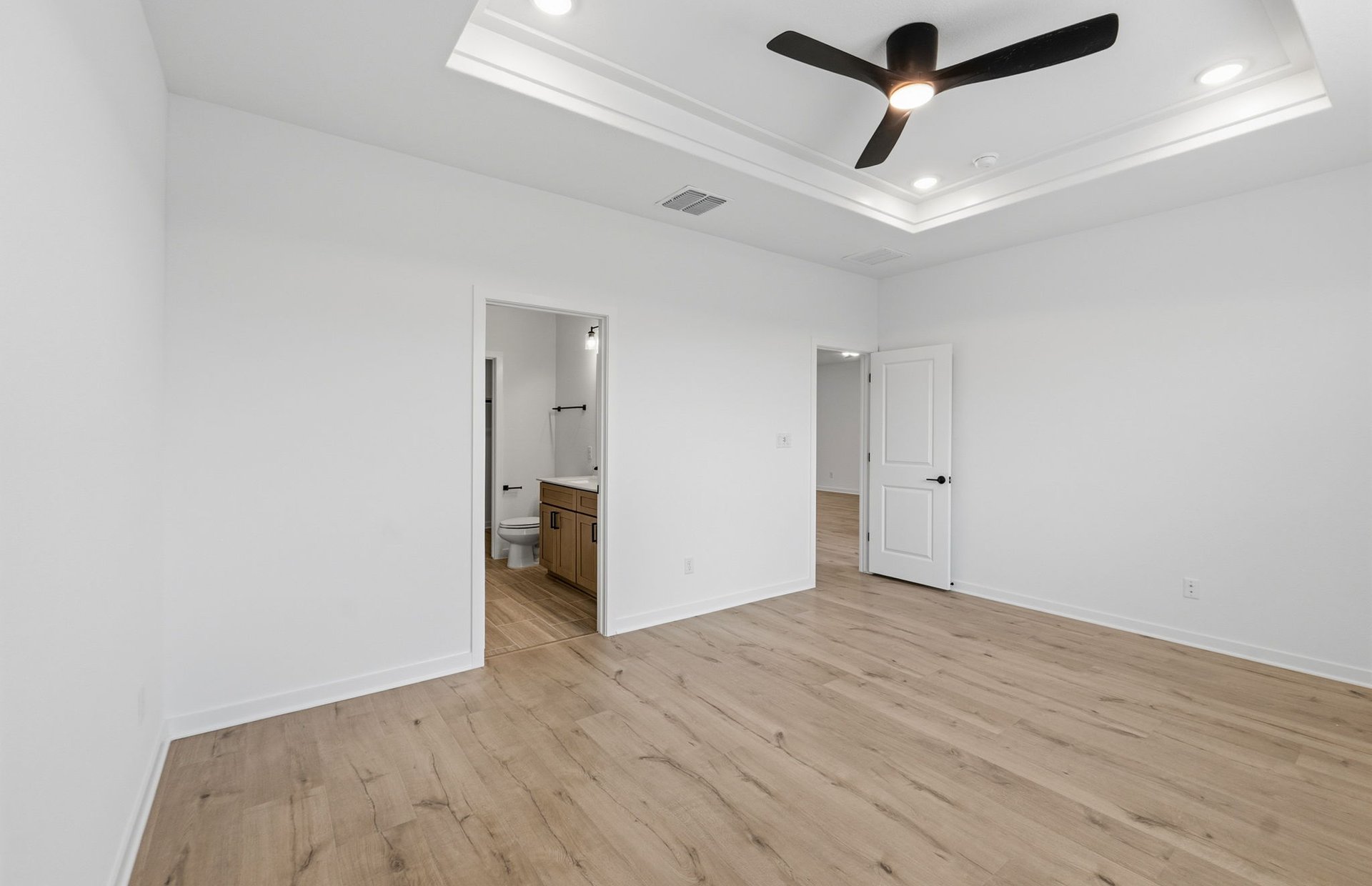 198 Rubber Tree Way Buda, TX 78610 - Photo 8 of 23