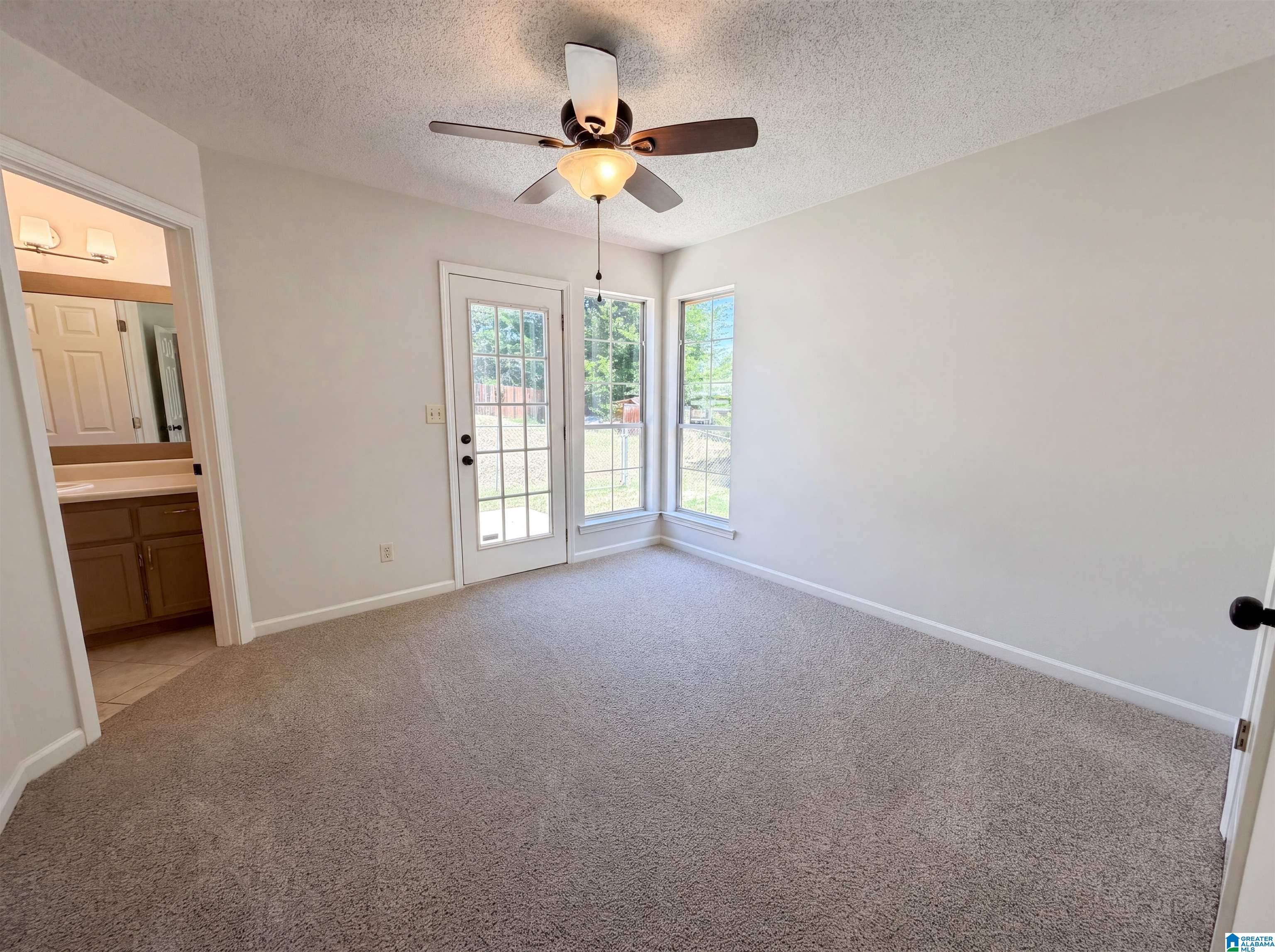 109 King Valley Road Pelham, AL 35124 - Photo 4 of 16