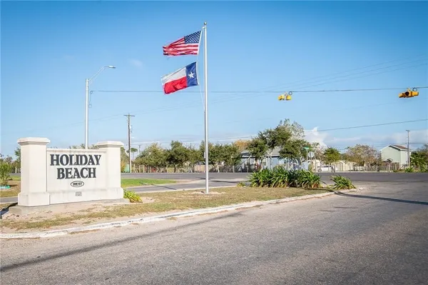 $41,000 | 491-492 St Charles Loop East, Rockport, TX 78382