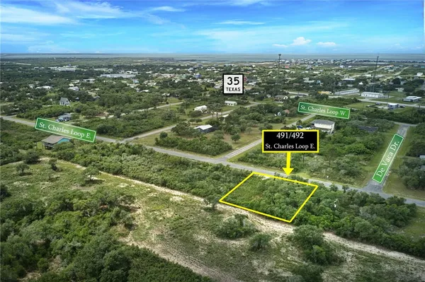 $41,000 | 491-492 St Charles Loop East, Rockport, TX 78382