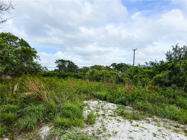 $41,000 | 491-492 St Charles Loop East, Rockport, TX 78382