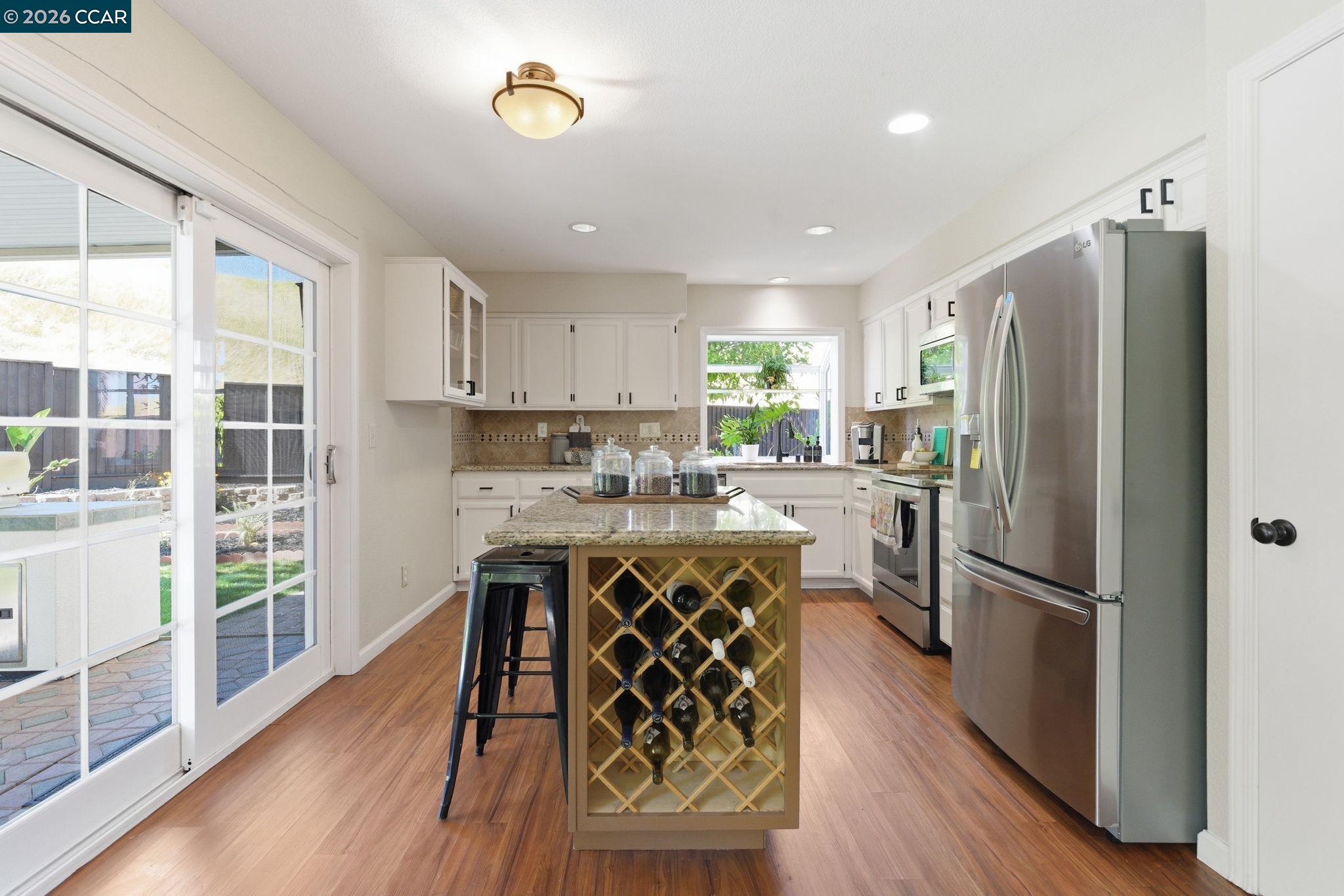 405 Southwest Tradewinds Court Bay Point, CA 94565 - Photo 15 of 60