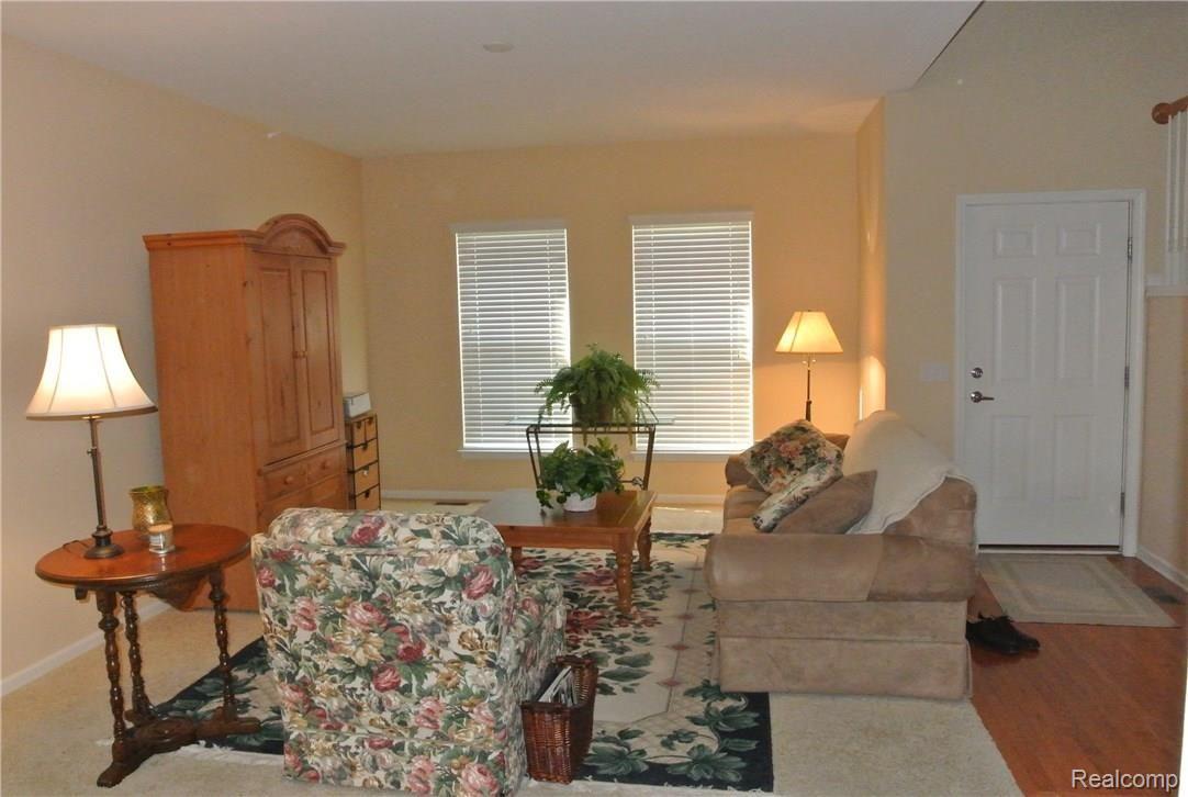 49550 Potomac Road Canton, MI 48188 - Photo 8 of 20 Living Room