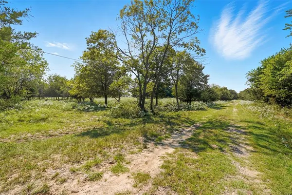 $10,000,000 | 3855 County Road 3410, Lone Oak, TX 75453