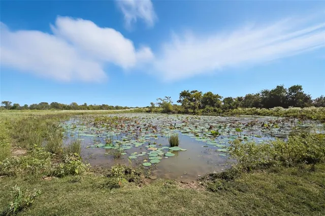 $10,000,000 | 3855 County Road 3410, Lone Oak, TX 75453