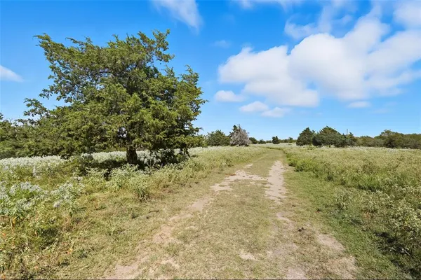 $10,000,000 | 3855 County Road 3410, Lone Oak, TX 75453