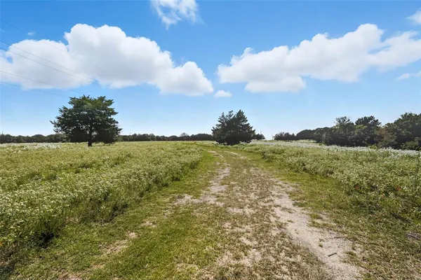 $10,000,000 | 3855 County Road 3410, Lone Oak, TX 75453